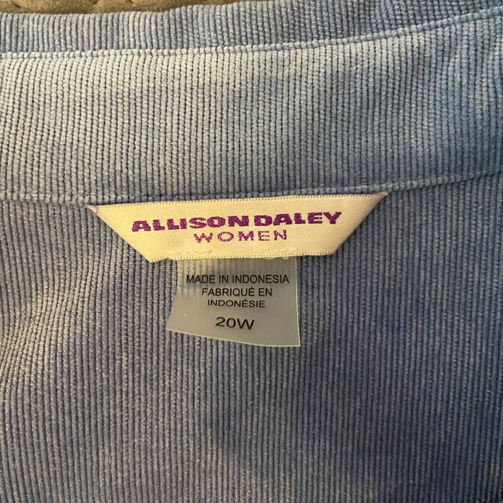 Allison Daley button up - Picture 5 of 5